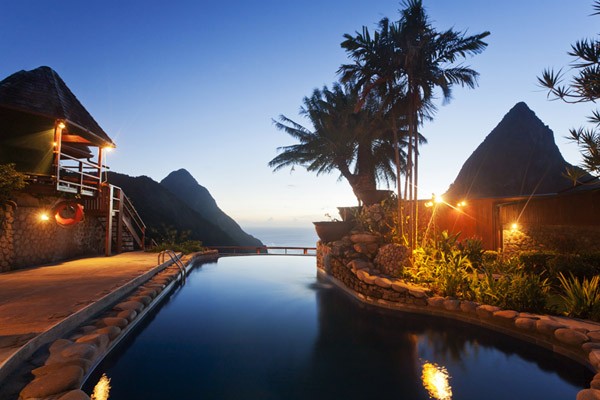 1. Đắm mình trong thiên đường nhiệt đới tại Resort Ladera, St Lucia, Caribbea.